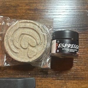 Lush kitchen exclusive lip scrub and scrub bar